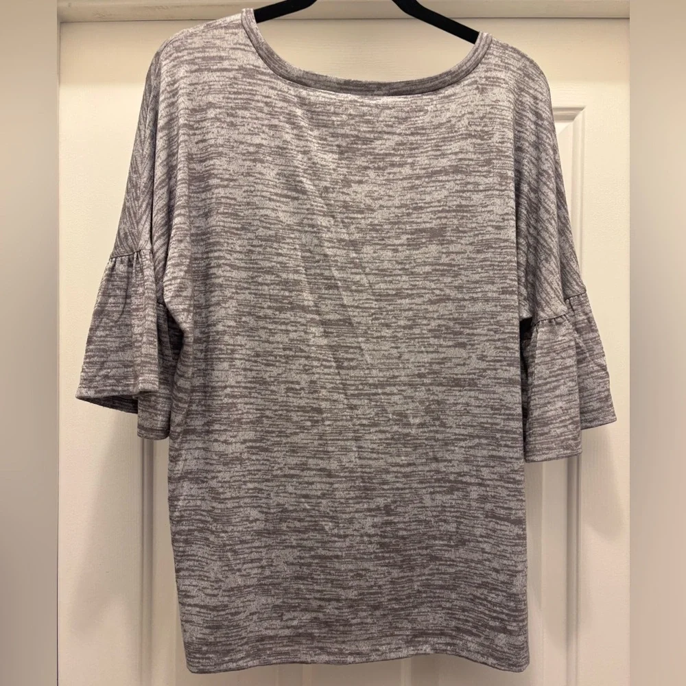 LOFT Heathered Gray Knit Top
